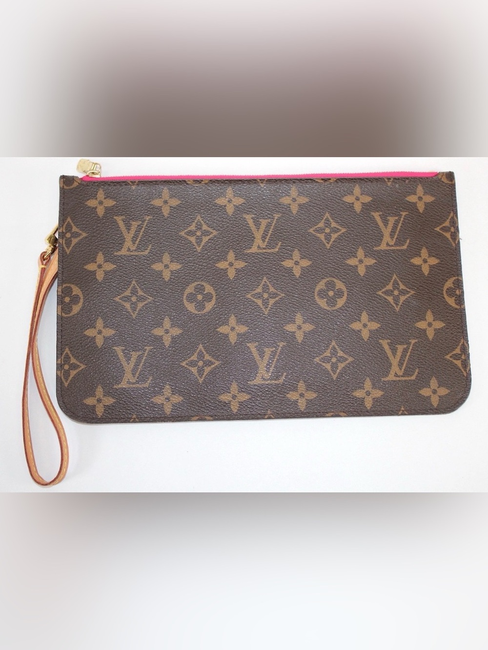 Louis Vuitton Neverfull MM Monogram Pochette - Picture 3 of 7